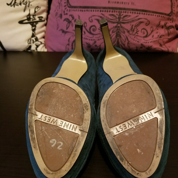 Nine West Teal Heels - Picture 6 of 6